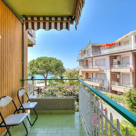 Casa Emma With Sea Glimpse - Happy Apartman San Remo