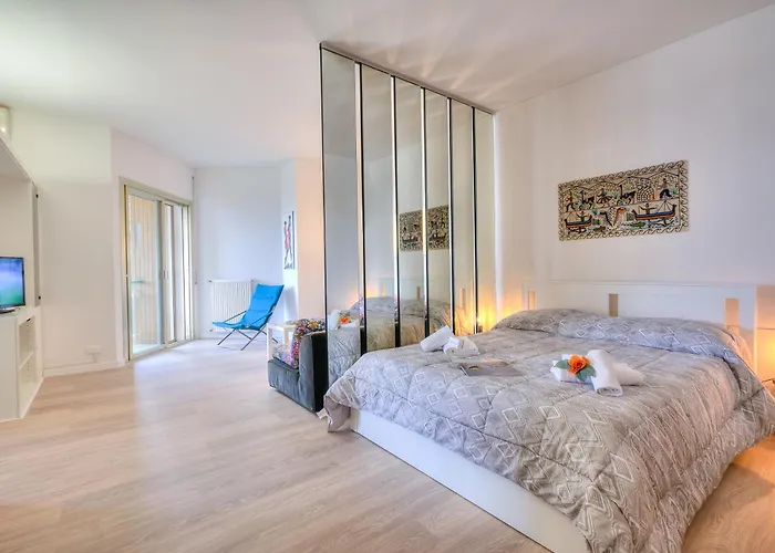 Casa Emma With Sea Glimpse - Happy Апартаменты Санремо