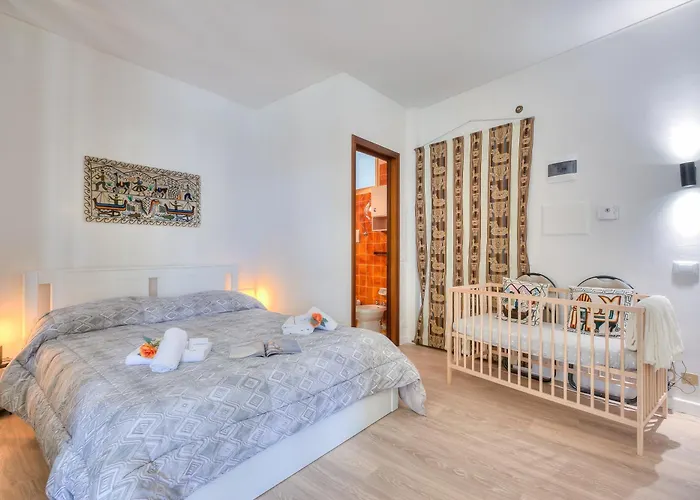 Casa Emma With Sea Glimpse - Happy