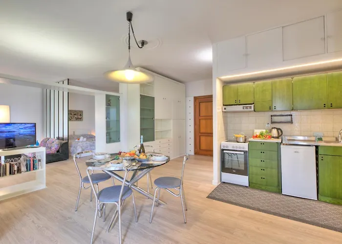 Casa Emma With Sea Glimpse - Happy Апартаменты