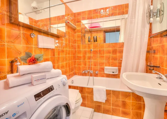 Апартаменты Casa Emma With Sea Glimpse - Happy Санремо