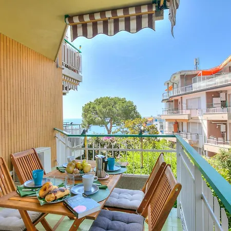 Casa Emma With Sea Glimpse - Happy