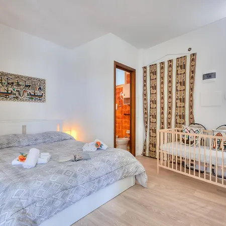 Casa Emma With Sea Glimpse - Happy