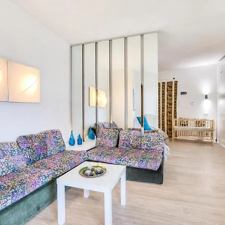 Casa Emma With Sea Glimpse Terrace - Happy شقة *